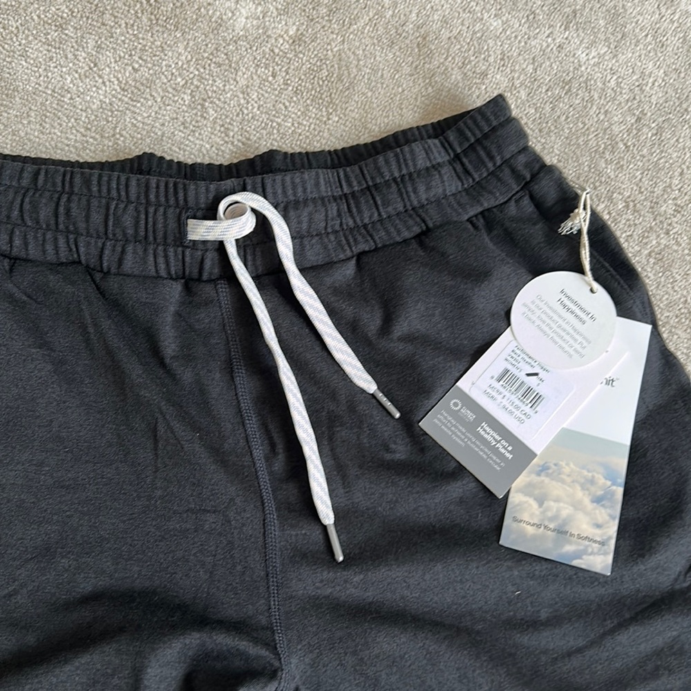 Vuori joggers in Black Heather